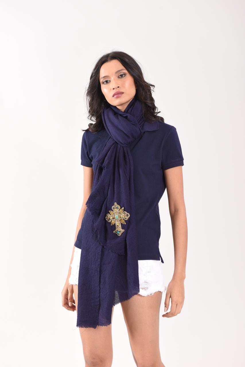 CROSS SHAWL