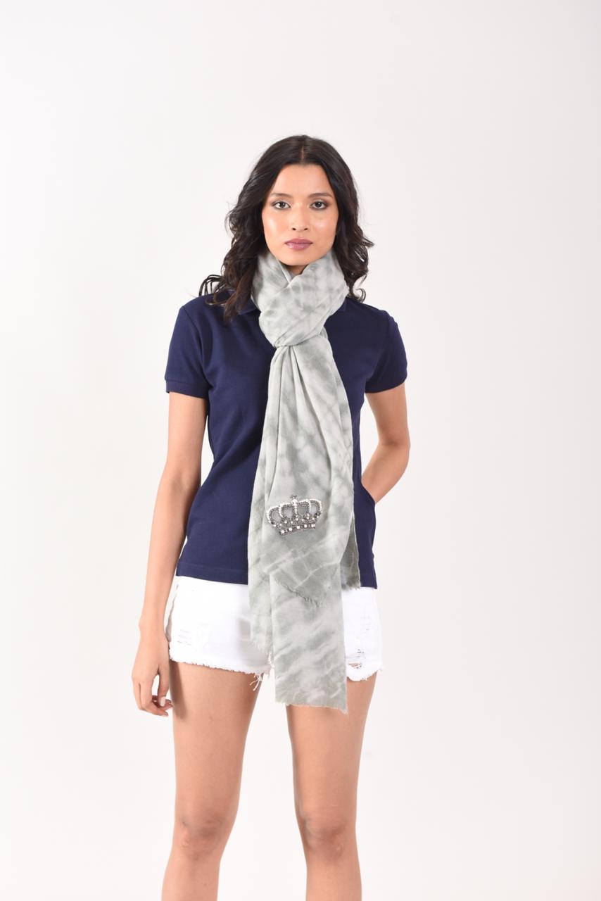 Tie And Dye Crown Shawl