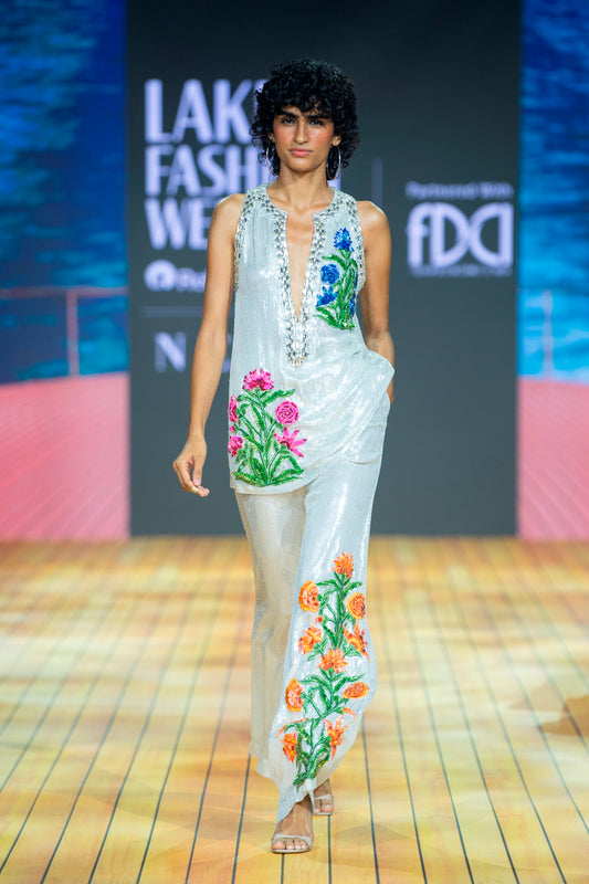 Silver Incut Sequins Large Mughal Flower Set