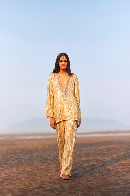 Nude & Gold Chains Classic Set