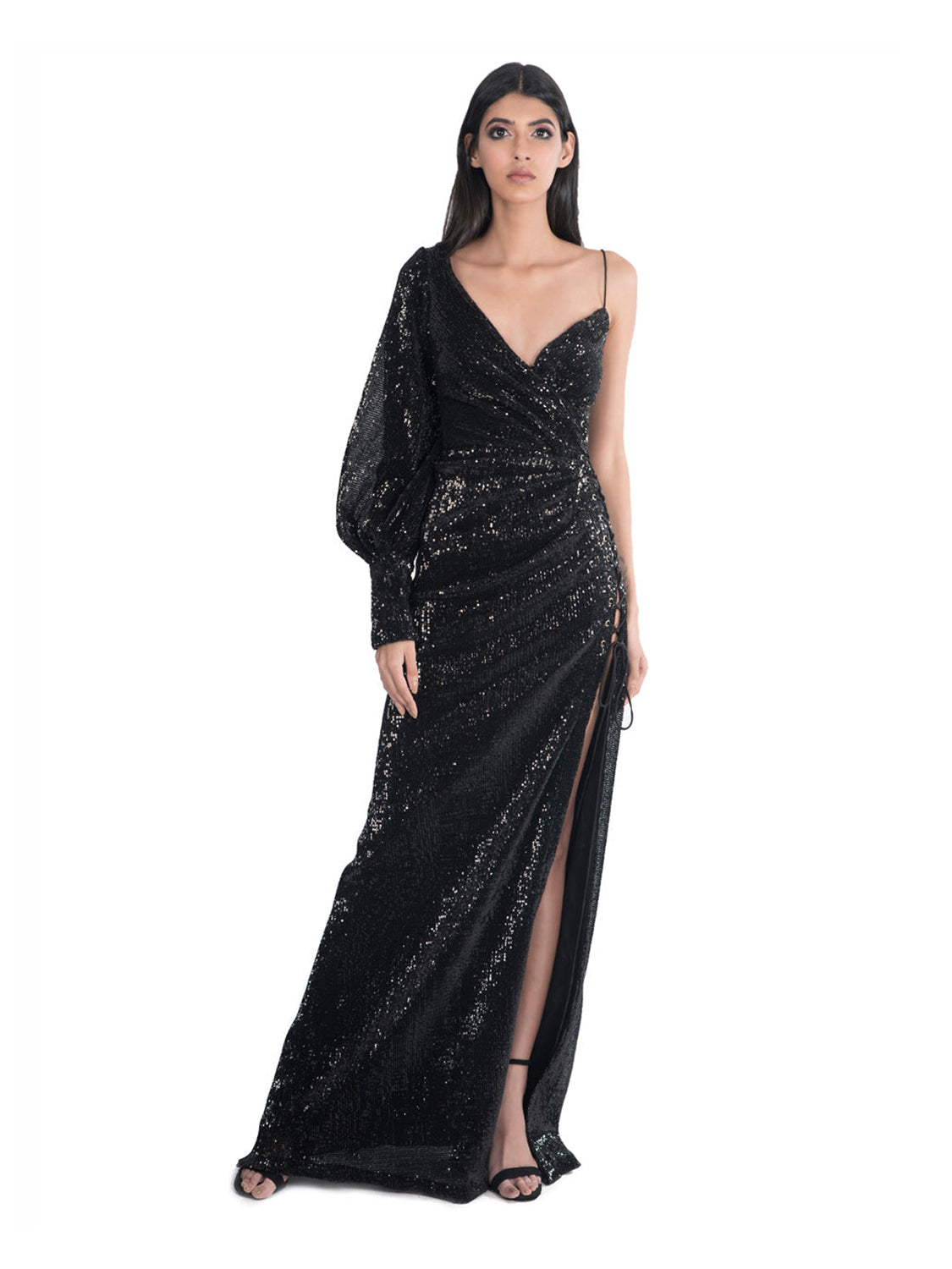 Nigreos Gown